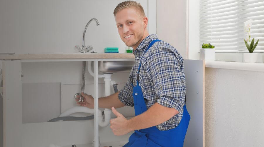 Expert burst pipe repair services in Van Meter, IA